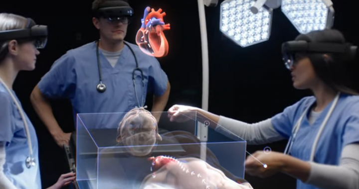 Microsoft HoloLens 2