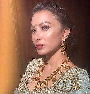 Namrata Shrestha Biography, Age Height, Education - Trending Net Nepal