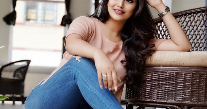 Malina Joshi | Biography, Age, Height, Boyfriend, Education, Movies